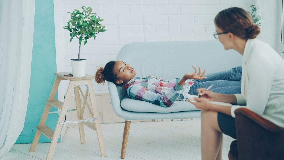 psychologist analyzing behavior